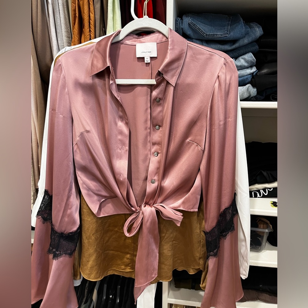 Cinq a Sept Bells Sleeve Silk Lace Blouse xSmall